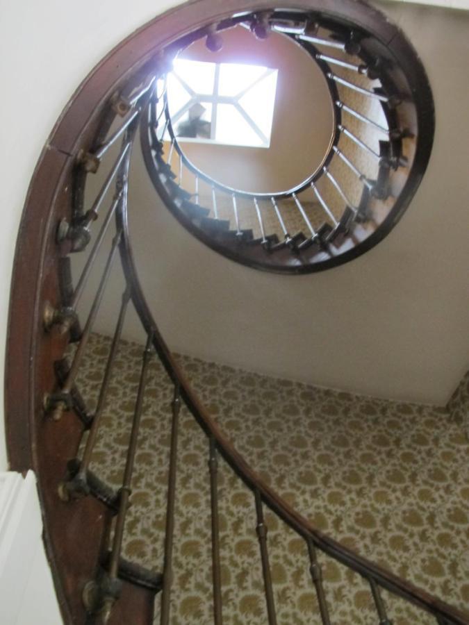 Bed and Breakfast Chezlola Civray  Экстерьер фото